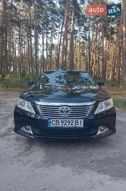 Седан Toyota Camry 2011 в Чернигове