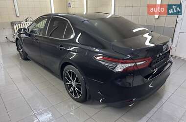 Седан Toyota Camry 2022 в 