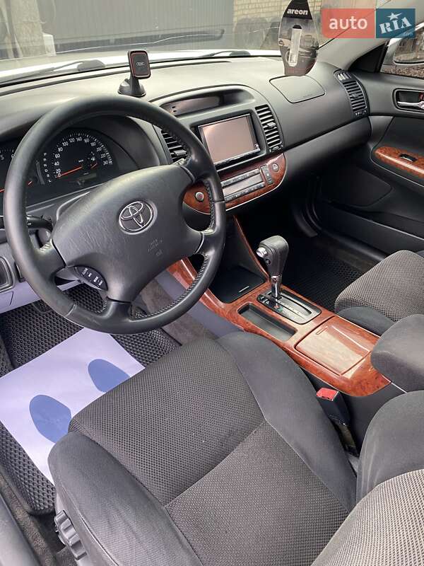 Седан Toyota Camry 2004 в Ірпені