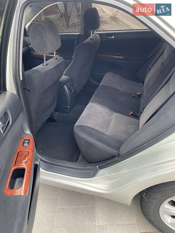 Седан Toyota Camry 2004 в Ірпені