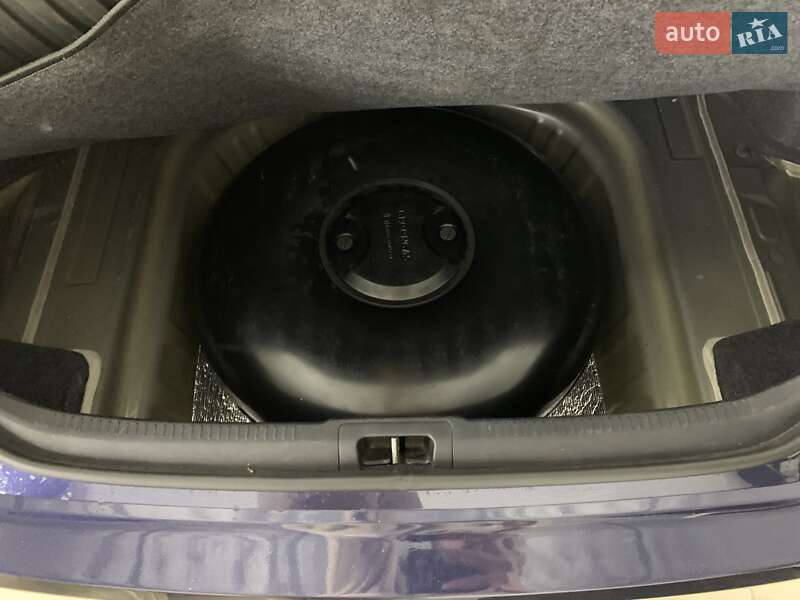 Седан Toyota Camry 2017 в Києві