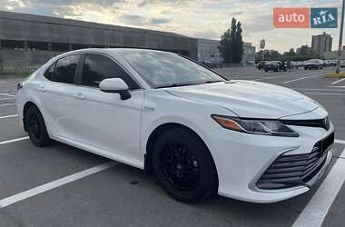 Седан Toyota Camry 2021 в Полтаве