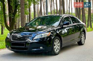 Седан Toyota Camry 2009 в Киеве