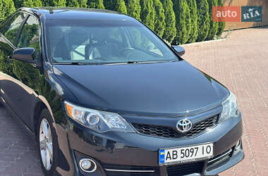 Седан Toyota Camry 2013 в Вінниці