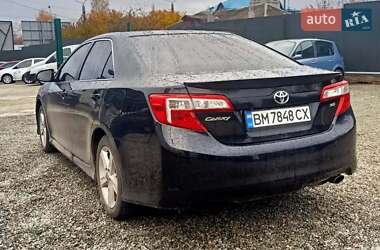 Седан Toyota Camry 2014 в 
