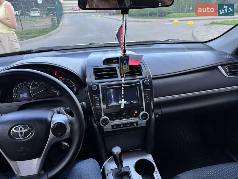 Седан Toyota Camry 2013 в Одесі