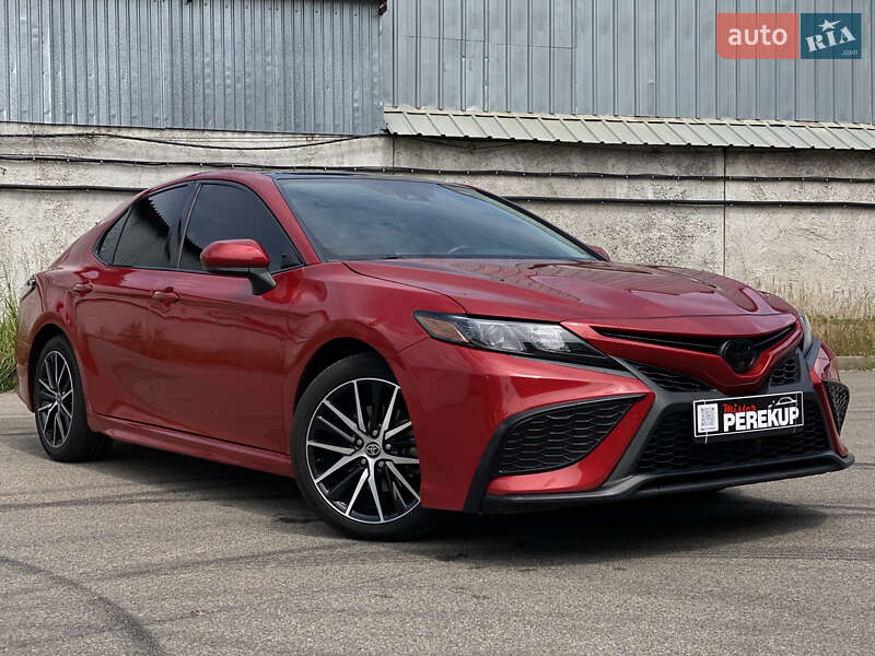 Toyota Camry 2020
