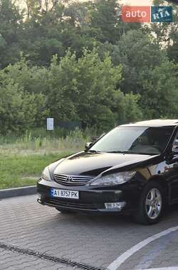 Седан Toyota Camry 2005 в Киеве