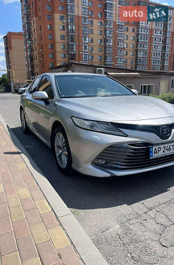 Седан Toyota Camry 2020 в Днепре