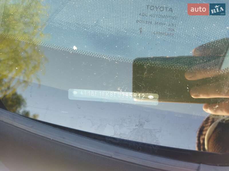 Седан Toyota Camry 2014 в Прилуках