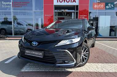 Седан Toyota Camry 2024 в Виннице