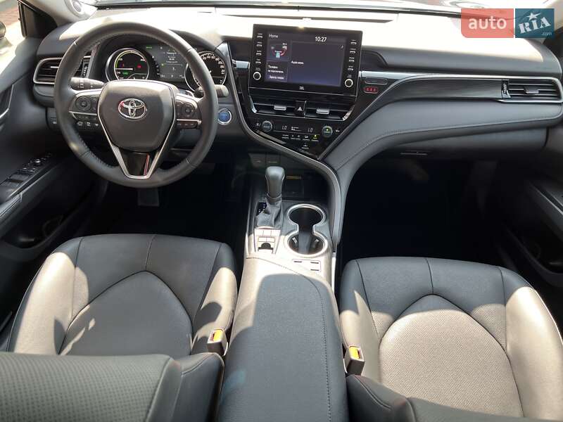 Седан Toyota Camry 2024 в Вінниці