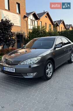 Седан Toyota Camry 2005 в Полтаві