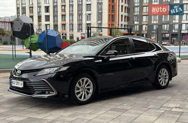 Седан Toyota Camry 2022 в 