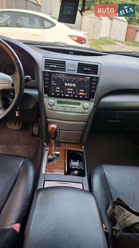 Седан Toyota Camry 2008 в Львові