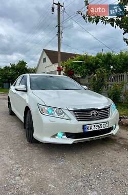 Седан Toyota Camry 2011 в Киеве