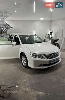 Седан Toyota Camry 2014 в Києві