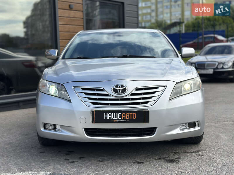 Седан Toyota Camry 2006 в Шептицькому