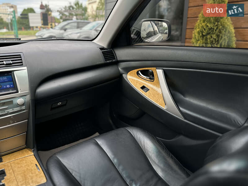 Седан Toyota Camry 2006 в Шептицькому