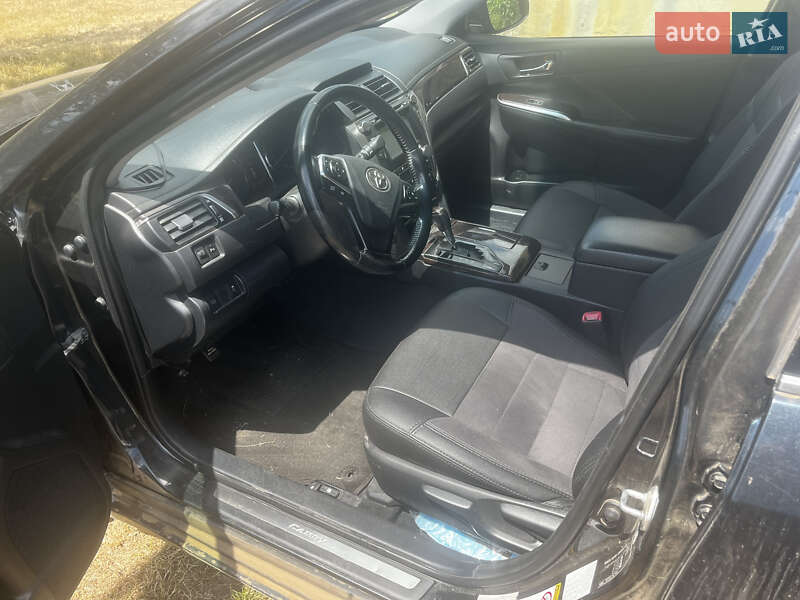 Седан Toyota Camry 2015 в Києві