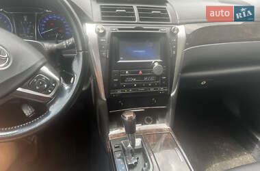 Седан Toyota Camry 2015 в 