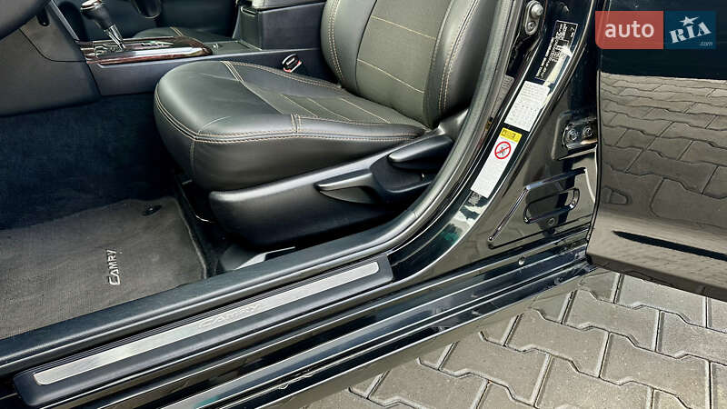 Седан Toyota Camry 2014 в Полтаве