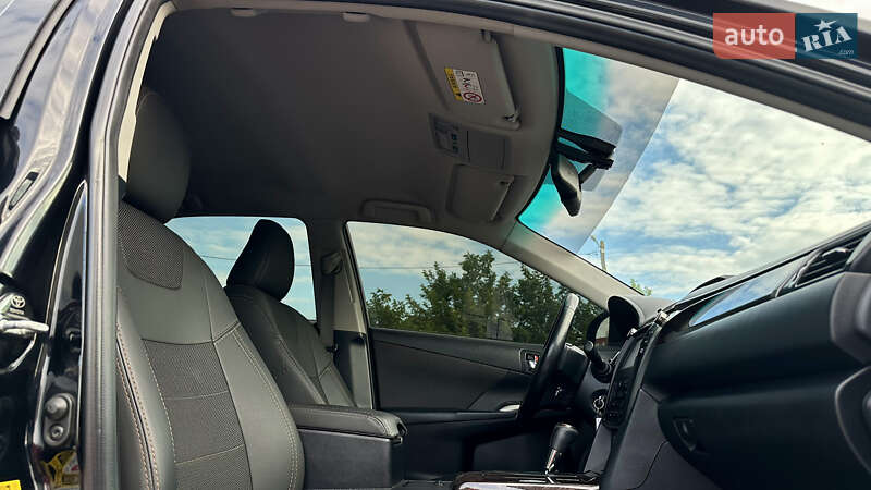 Седан Toyota Camry 2014 в Полтаве