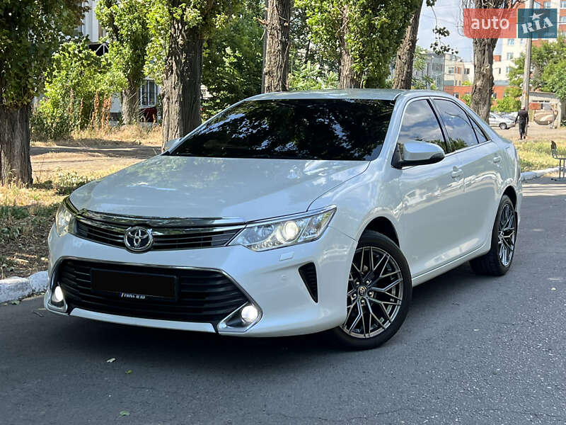 Седан Toyota Camry 2016 в Одесі
