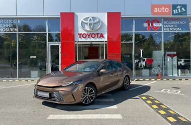 Седан Toyota Camry 2024 в Харькове