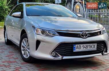 Седан Toyota Camry 2017 в 