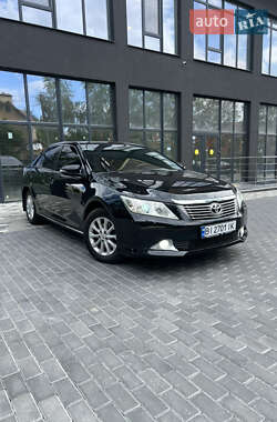 Седан Toyota Camry 2012 в Полтаві