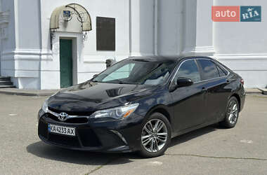Седан Toyota Camry 2017 в Києві