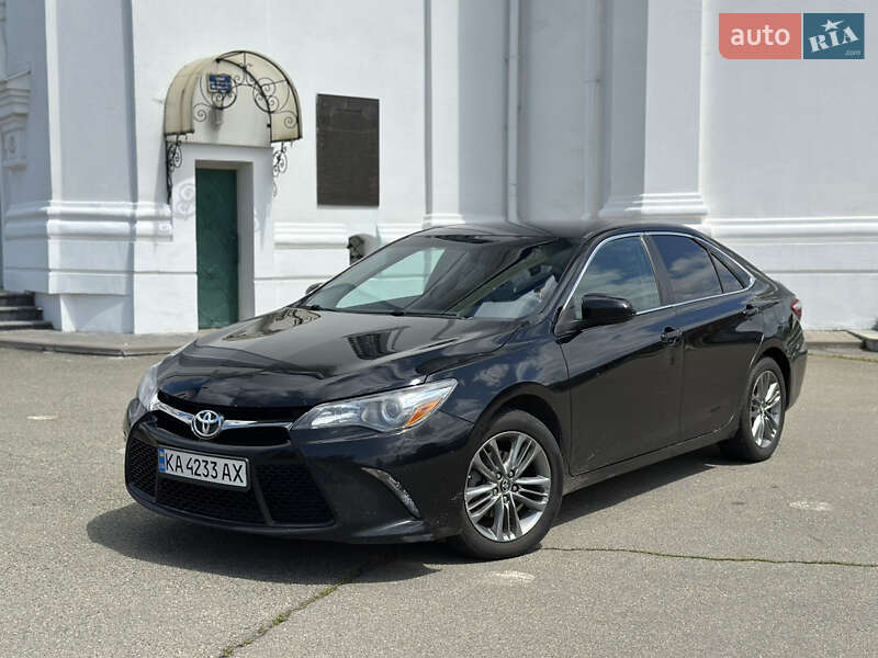Toyota Camry 2017
