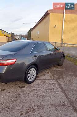 Седан Toyota Camry 2008 в Умані