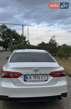 Седан Toyota Camry 2021 в Измаиле