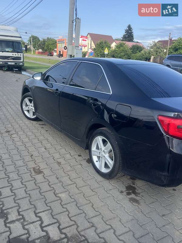 Toyota Camry 2014