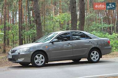 Седан Toyota Camry 2005 в Полтаве