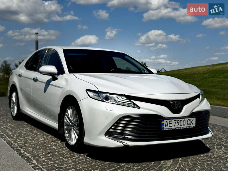 Toyota Camry 2017