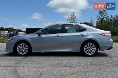 Седан Toyota Camry 2019 в 