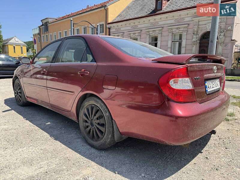 Седан Toyota Camry 2003 в Харкові