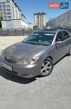 Седан Toyota Camry 2002 в Ивано-Франковске