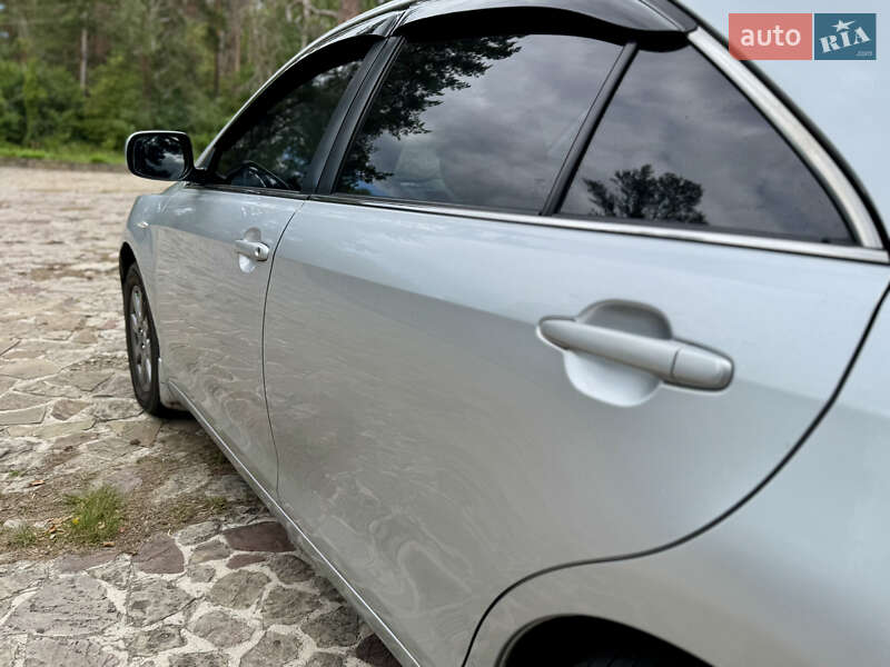 Седан Toyota Camry 2006 в Харькове