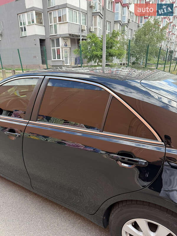 Седан Toyota Camry 2008 в Києві
