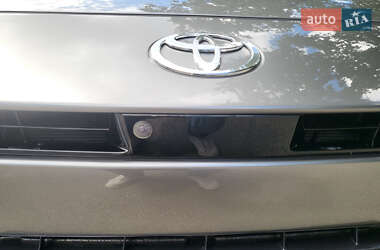 Седан Toyota Camry 2024 в 