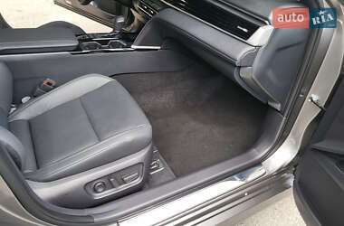 Седан Toyota Camry 2024 в 