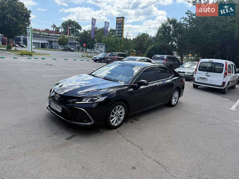 Toyota Camry 2023