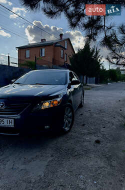 Седан Toyota Camry 2007 в Кривому Розі