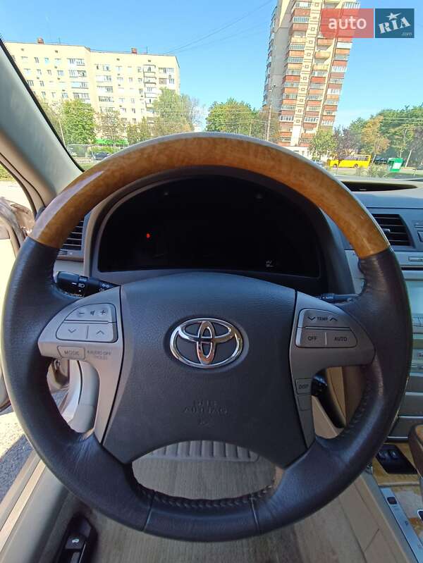 Седан Toyota Camry 2007 в Броварах