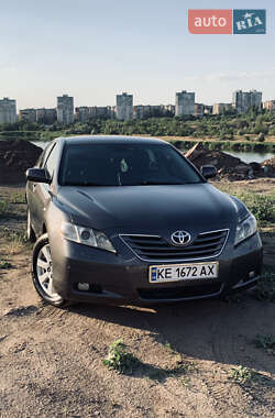 Седан Toyota Camry 2006 в Кривом Роге