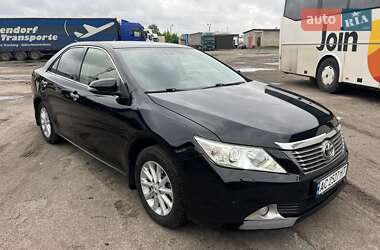 Седан Toyota Camry 2012 в Луцке